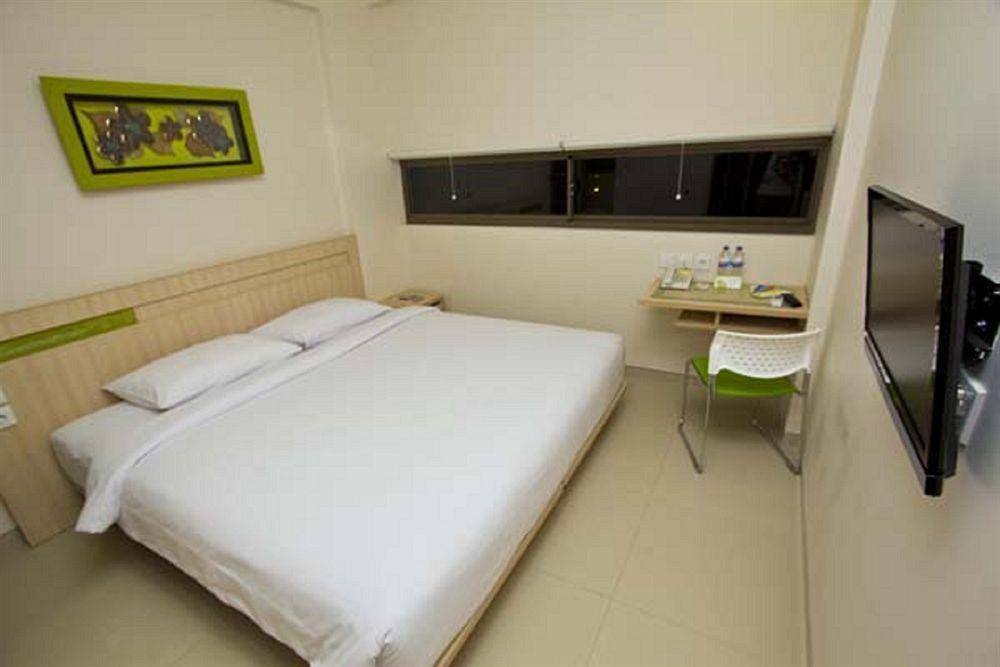 J Hotel Kuta Кута Екстер'єр фото