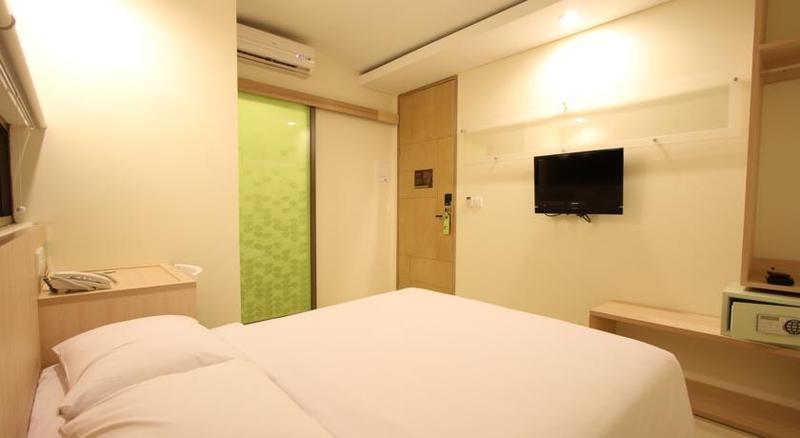 J Hotel Kuta Кута Екстер'єр фото