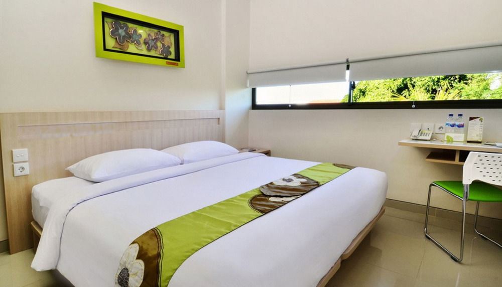 J Hotel Kuta Кута Екстер'єр фото