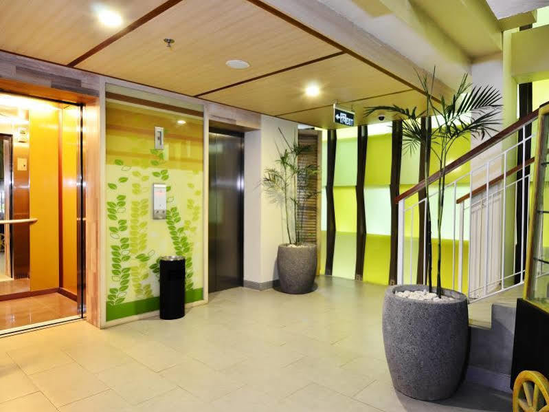 J Hotel Kuta Кута Екстер'єр фото